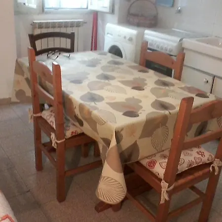 Bilocale Nel Borgo Storico * לריצ'י