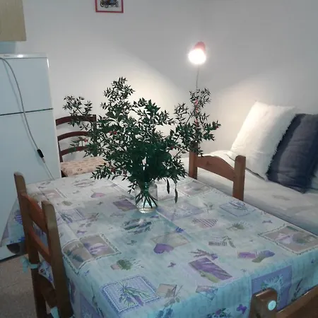 Bilocale Nel Borgo Storico לריצ'י