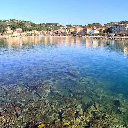 Bilocale Nel Borgo Storico Lerici